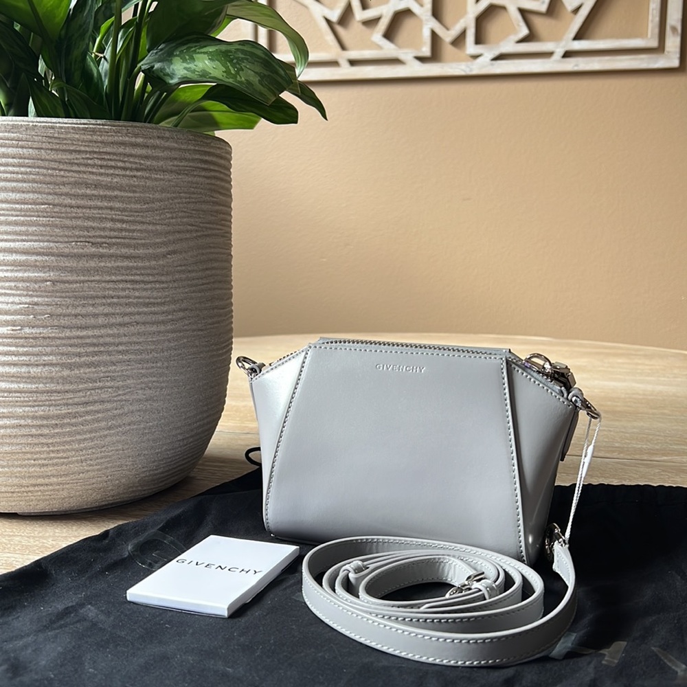 Givenchy Nano Antigona Leather Crossbody Bag Gray - Picture 2 of 12